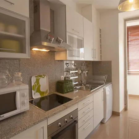 Travelingtolisbon 88 Graca Apartment *