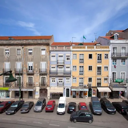 Travelingtolisbon 88 Graca * Lisbon